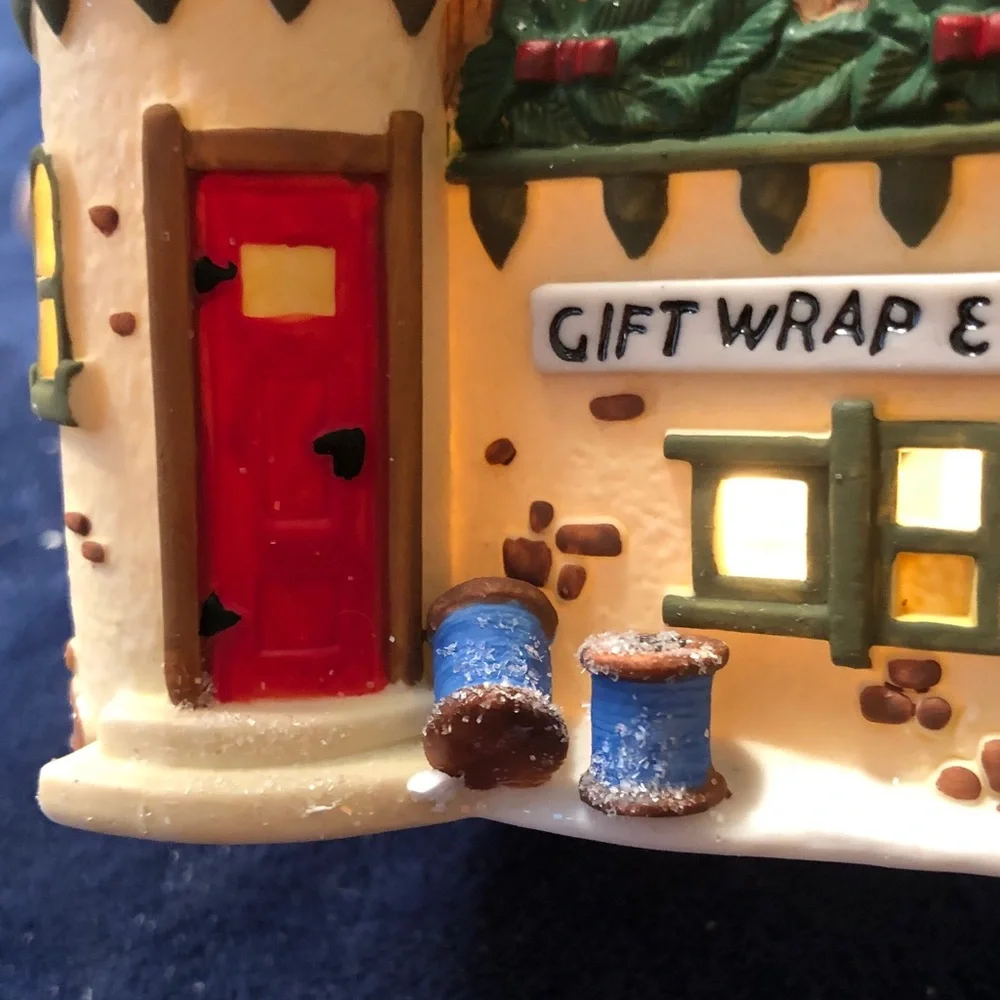 North Pole Series Start a Tradition Set/Gift Wrap&Ribbons/Candy Cane&Peppermint - Picture 12 of 17